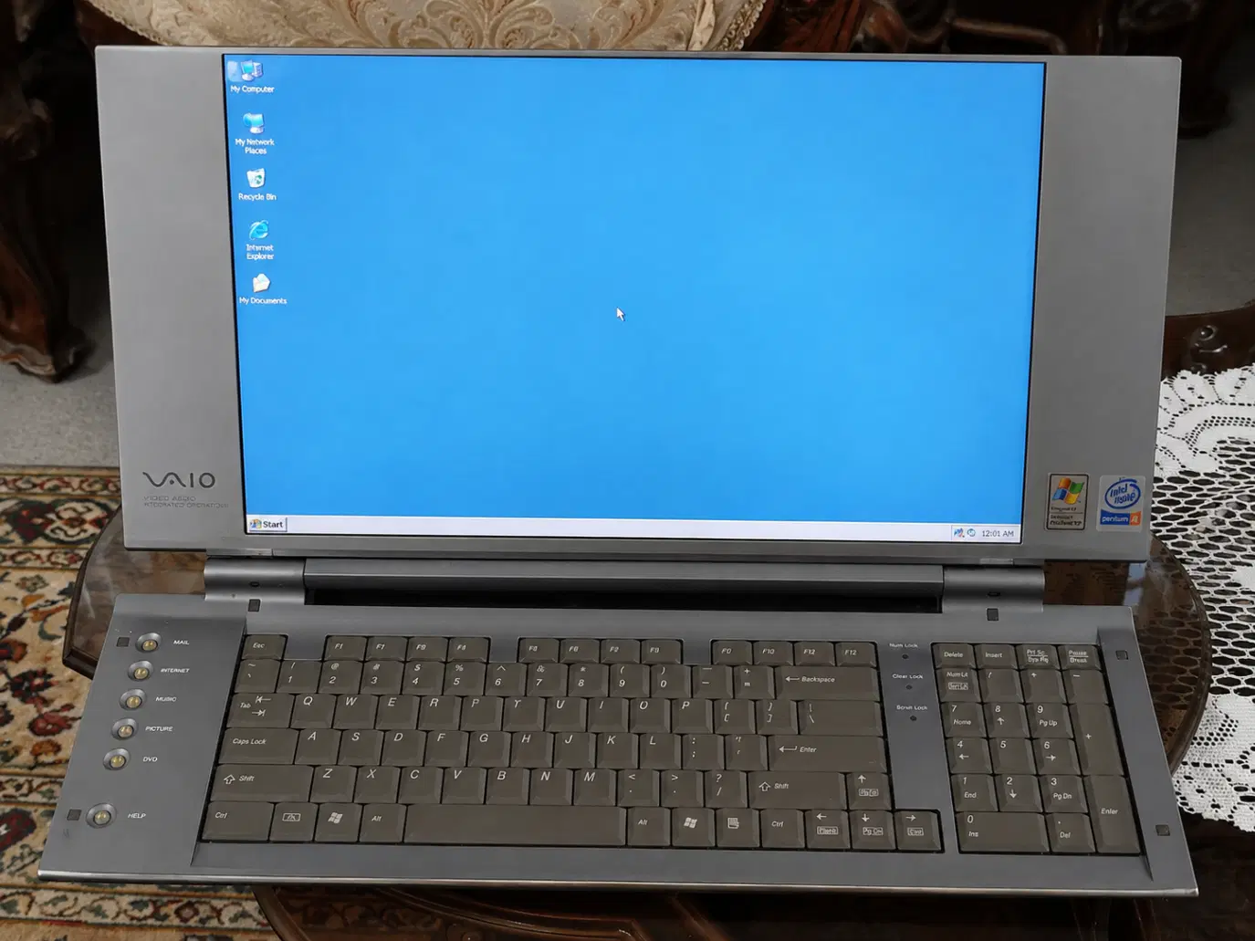 کامپیوتر کلکسیونی Sony دستگاهی کمیاب (سالم)|کلکسیون اشیاء عتیقه|تهران, تهرانویلا|دیوار