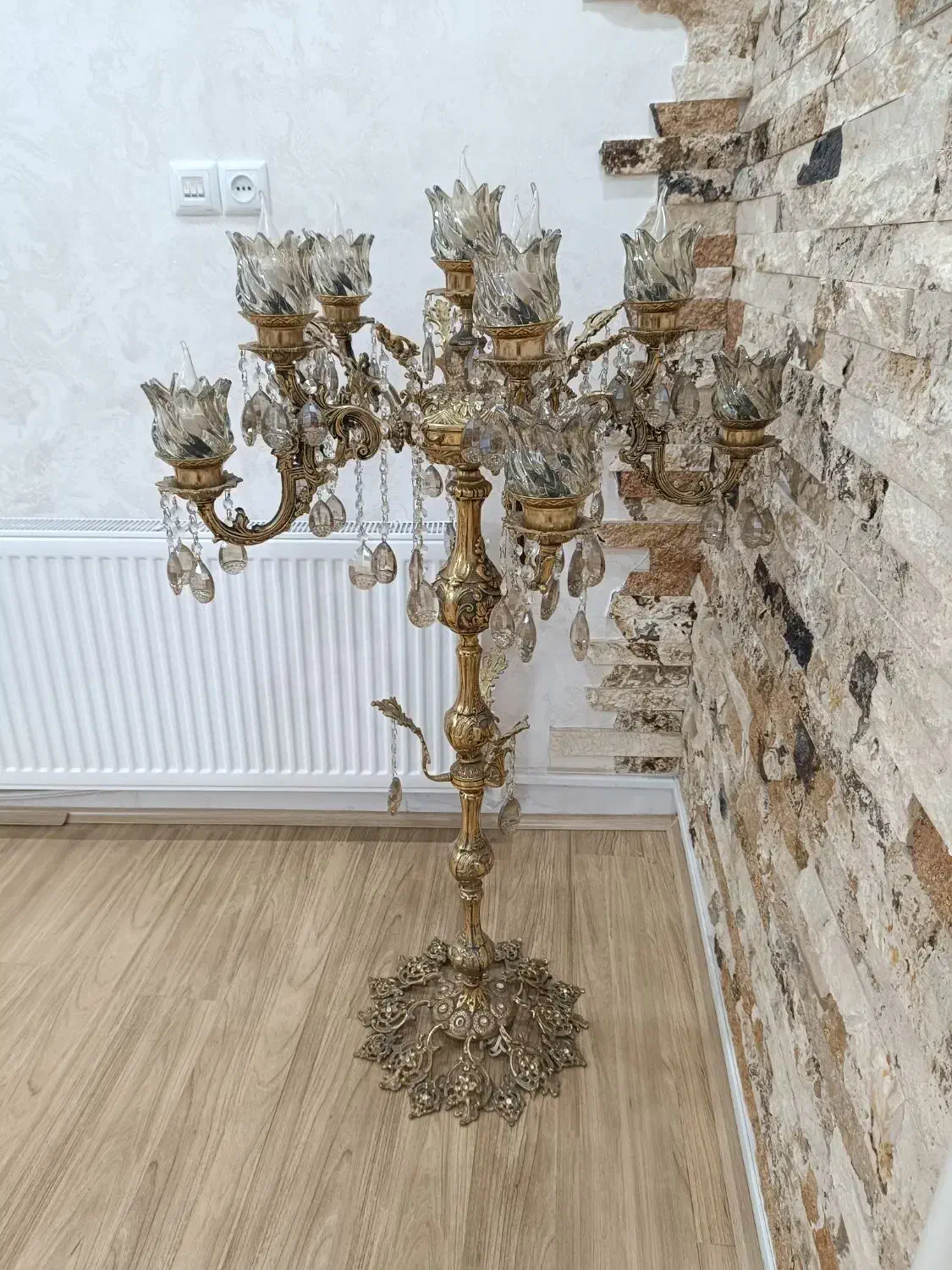 کنارسالنی برنز|چراغ خواب و آباژور|ساوه, |دیوار