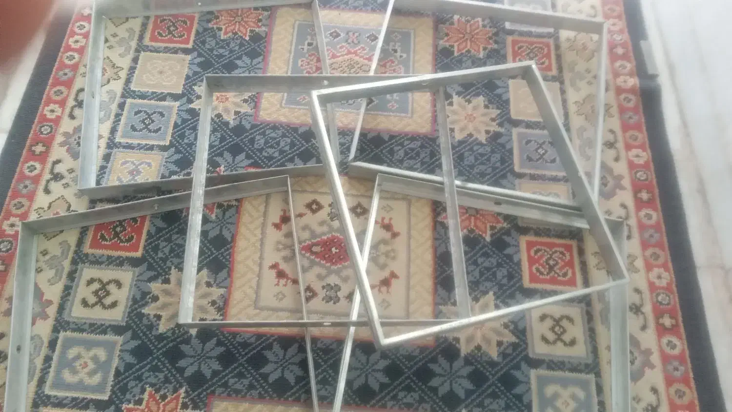 راک دستگاه جوجه کشی|لوازم جانبی حیوانات|یزد, |دیوار