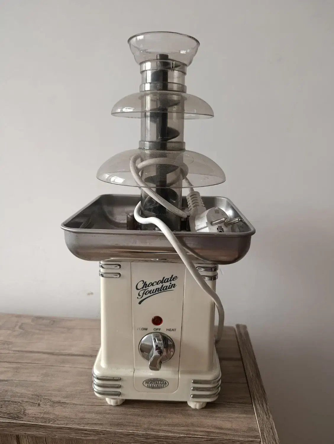 یخچال بخاری سرخ کن وافل ساز شکلات آبشاری|کافیشاپ و رستوران|ارومیه, |دیوار