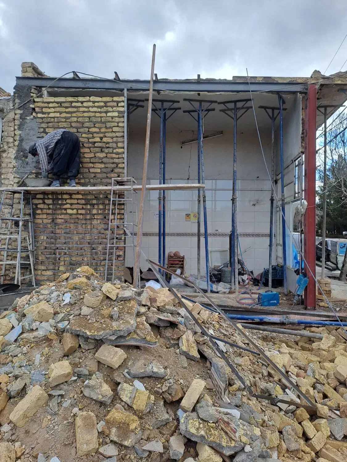 پیمانکاری ساختمان بازسازی سیمانکاری تخریب کاری|خدمات پیشه و مهارت|قرچک, شهرک گلها|دیوار