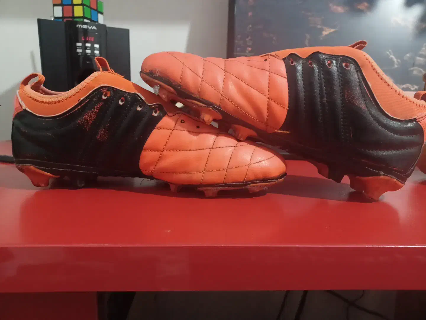 کتانی فوتبالی(استوک)|کفش و لباس بچه|تالش, هشتپر|دیوار