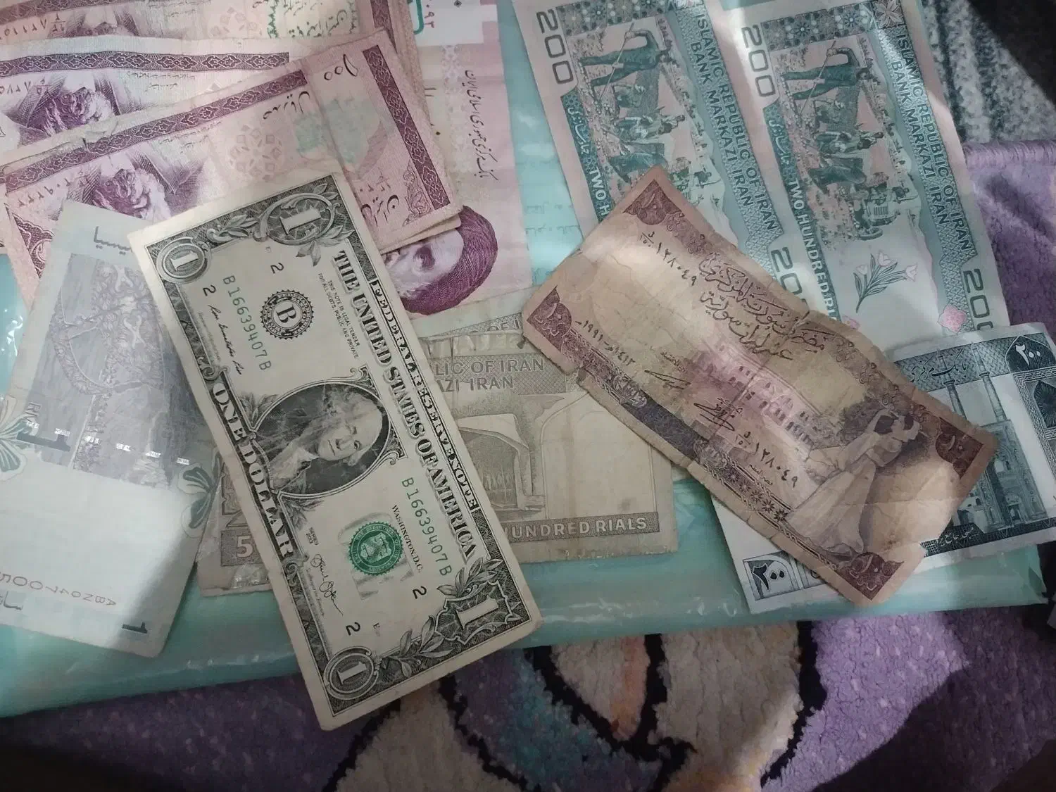 کلکسیونی اسکناس|کلکسیون سکه، تمبر، اسکناس|نظرآباد, رسالت|دیوار