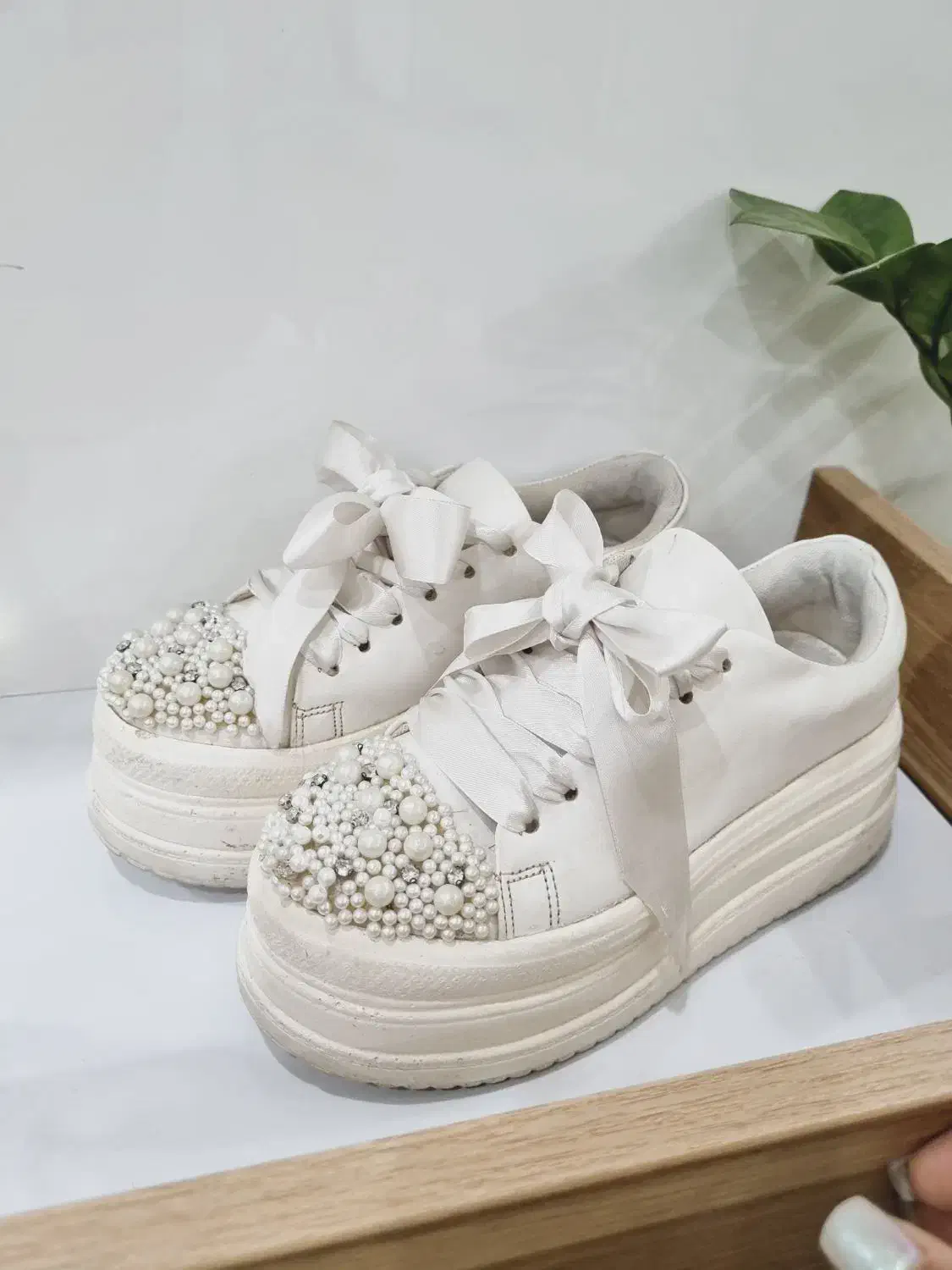 کفش کتونی مجلسی عروس عقد سایز ۳۷ لژ ۷ سانت|کیف، کفش، کمربند|قرچک, شهرک طلائیه|دیوار