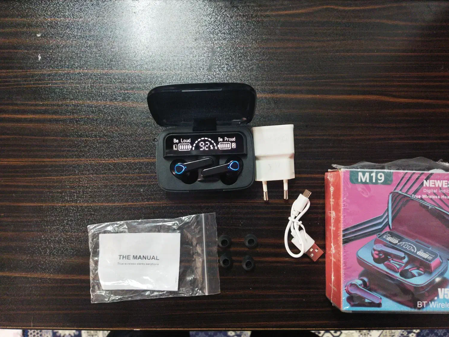 یک عدد هندزفری بلوتوث و ایپاد دارای پاور بانک|لوازم جانبی موبایل و تبلت|کاشان, حسن آباد|دیوار