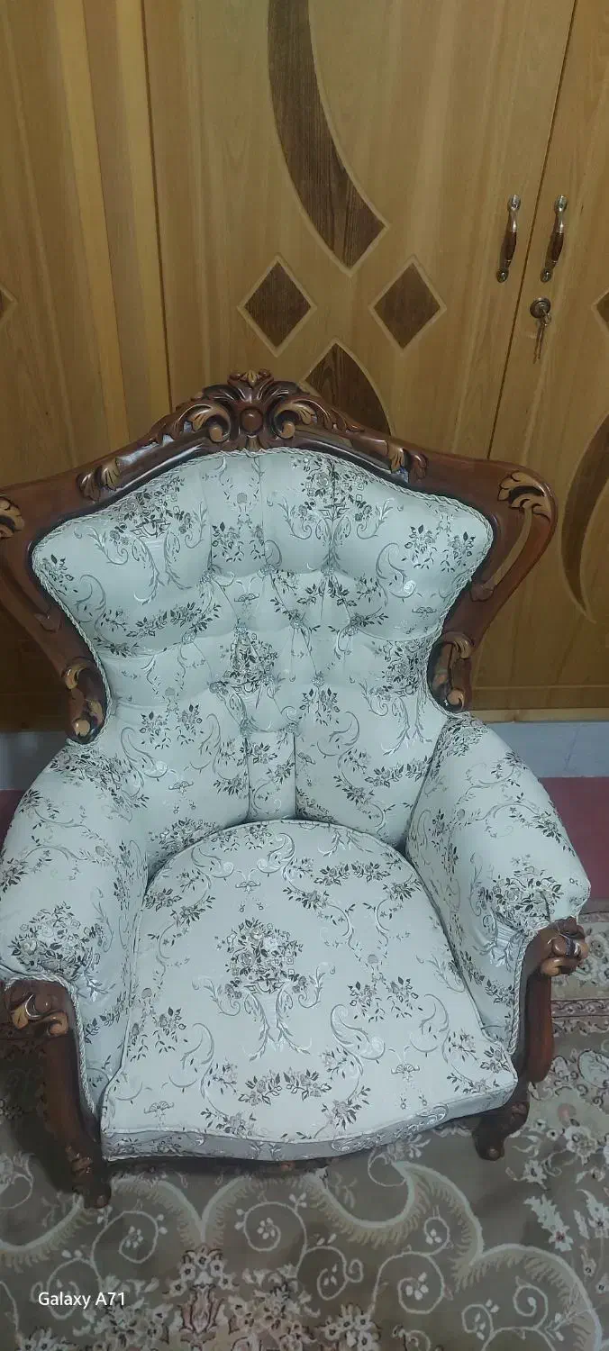 مبل درجه یک هشت نفره|مبلمان خانگی و میز عسلی|مبارکه, |دیوار