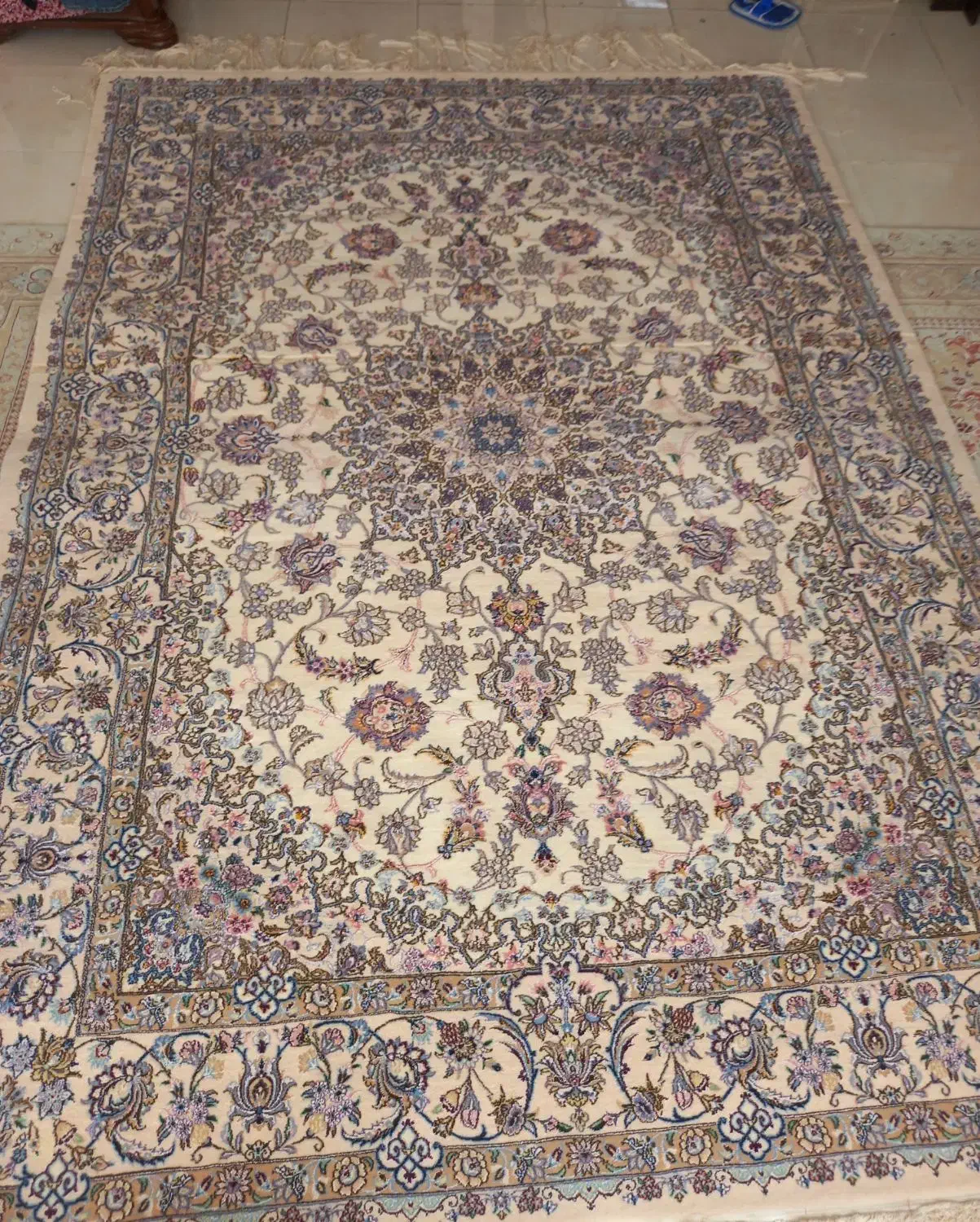 فرش نایینی اصفهانی|فرش|شاهین‌شهر, بنیاد ازدواج|دیوار