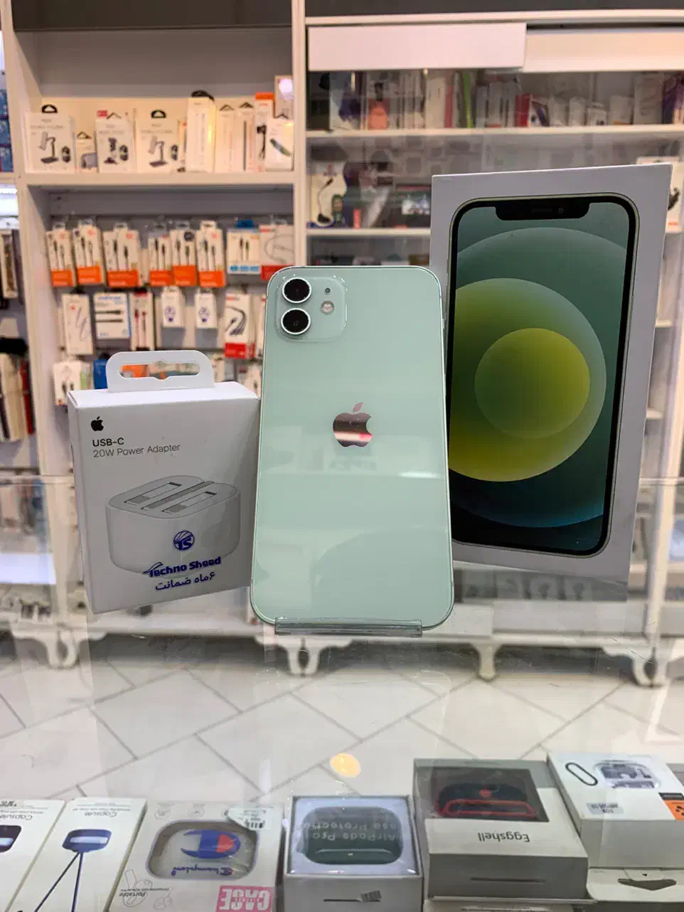ایفون ۱۲نرمال در حد نو واقعی|موبایل|کرج, گوهردشت|دیوار