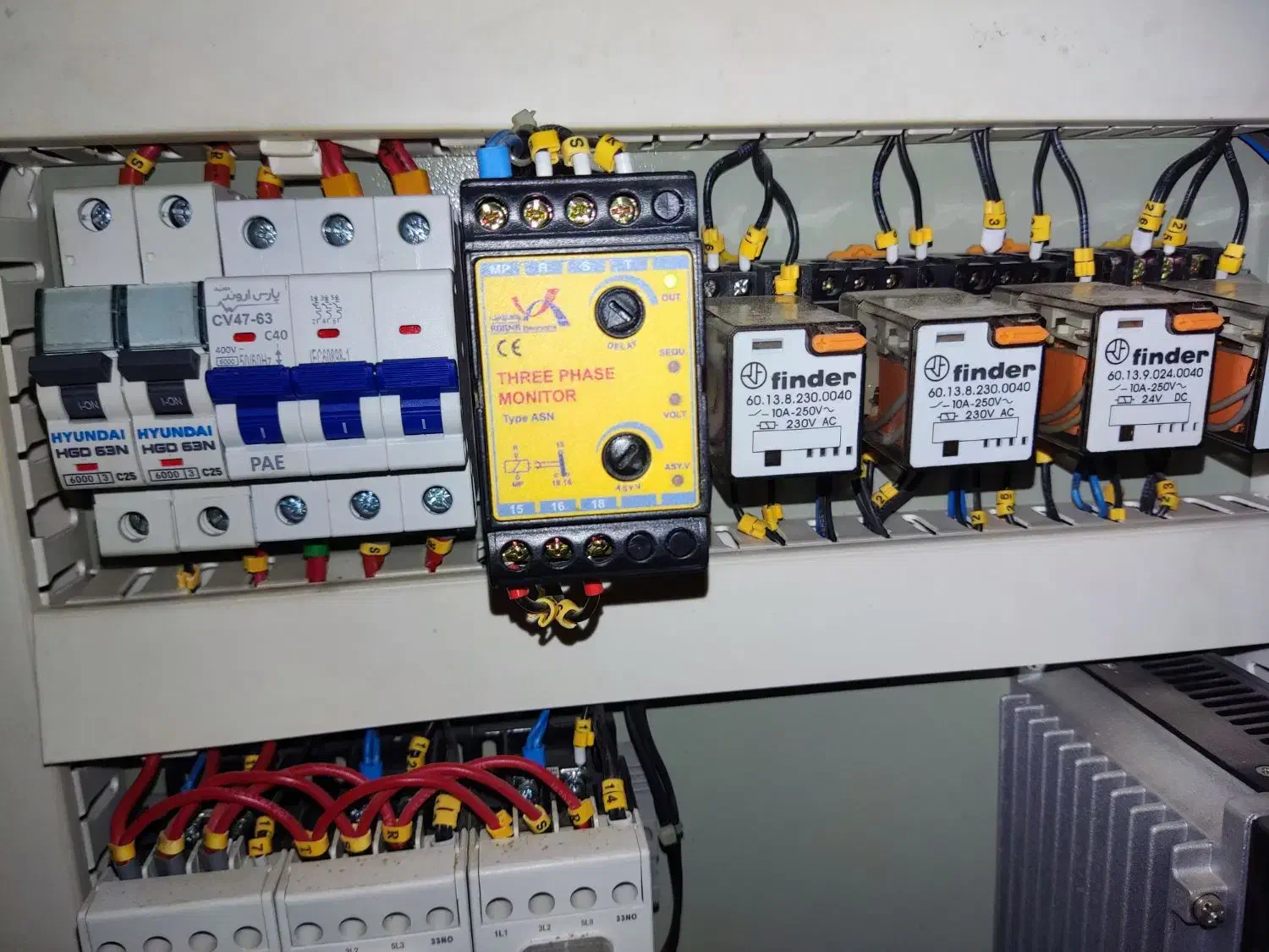 برق صنعتی و ساختمانی|خدمات پیشه و مهارت|آمل, |دیوار