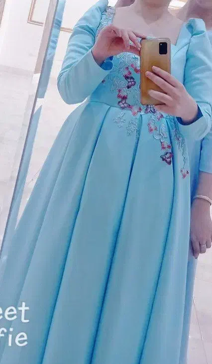 لباس مجلسی|لباس|بابل, |دیوار