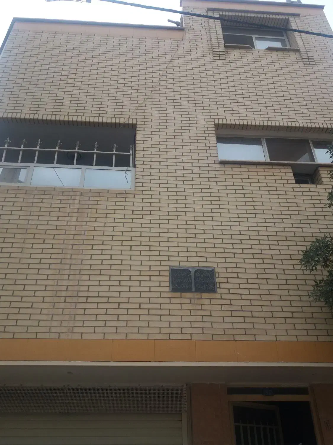 منزل ۲ طبقه ۲ بر کوچه ۸ متری و۱۲ متری سند تک برگ|فروش خانه و ویلا|اصفهان, شاه پسند|دیوار