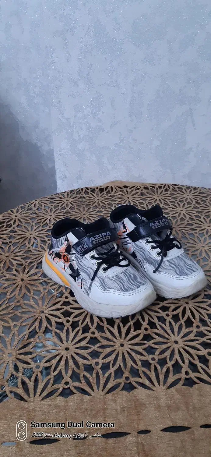 کفش نو|کفش و لباس بچه|رشت, فرزانه|دیوار