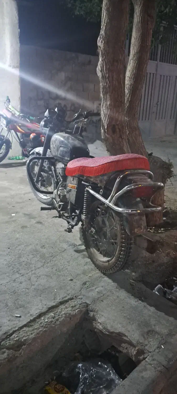 ایژ۲۰۰۲|موتورسیکلت|شهرکرد, |دیوار