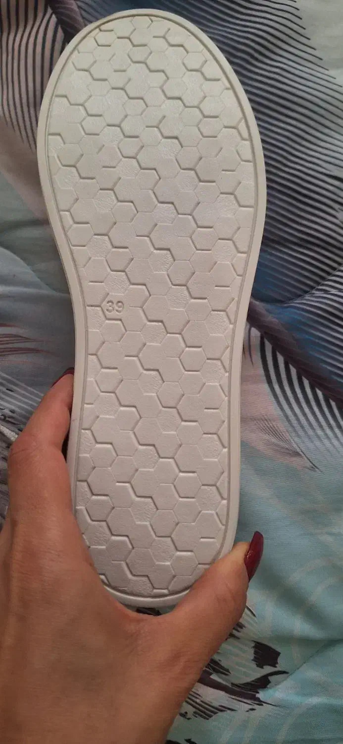 سایز ۳۹ تا ۴۰ میخوره|کیف، کفش، کمربند|کرج, حسین‌آباد|دیوار