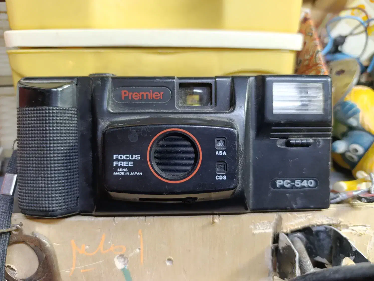 دوربین قدیمی|کلکسیون اشیاء عتیقه|قیامدشت - خاورشهر, |دیوار