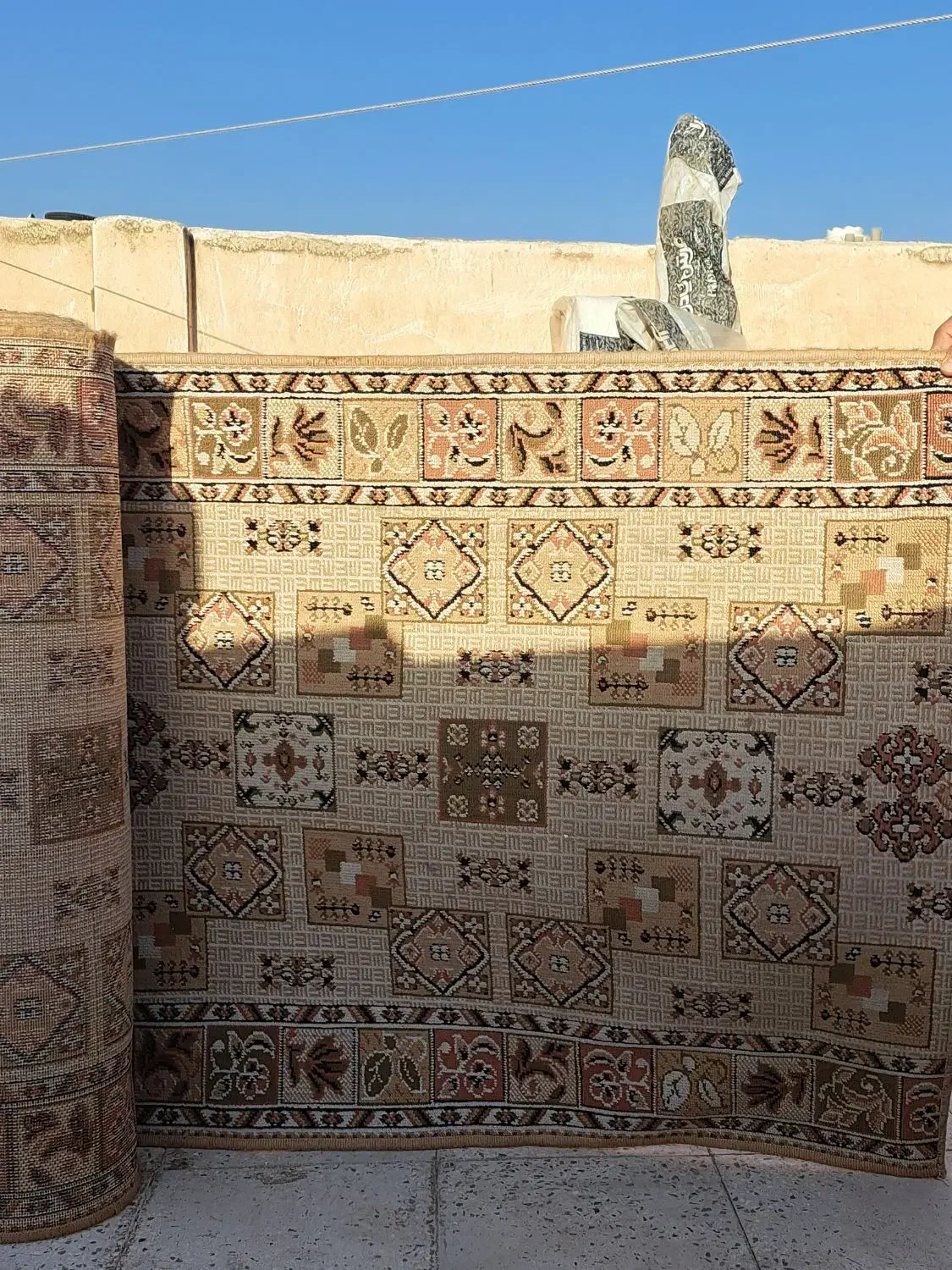 ۲ عدد موکت ۱۲ متری  خونه و موکت برای راه پله|موکت|تهران, شکوفه (عبدل آباد)|دیوار