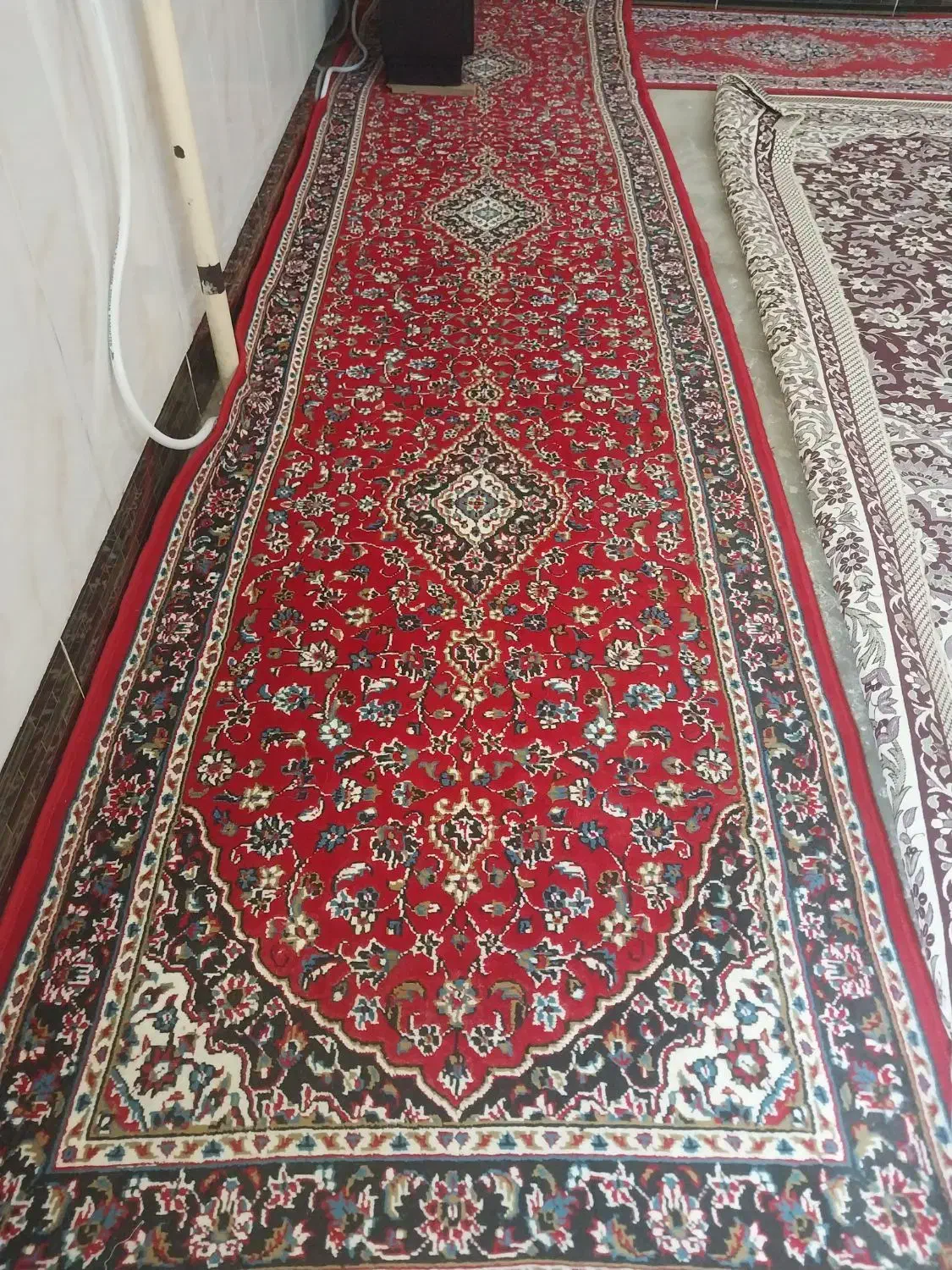 کسر‌فرش|فرش|ملایر, |دیوار