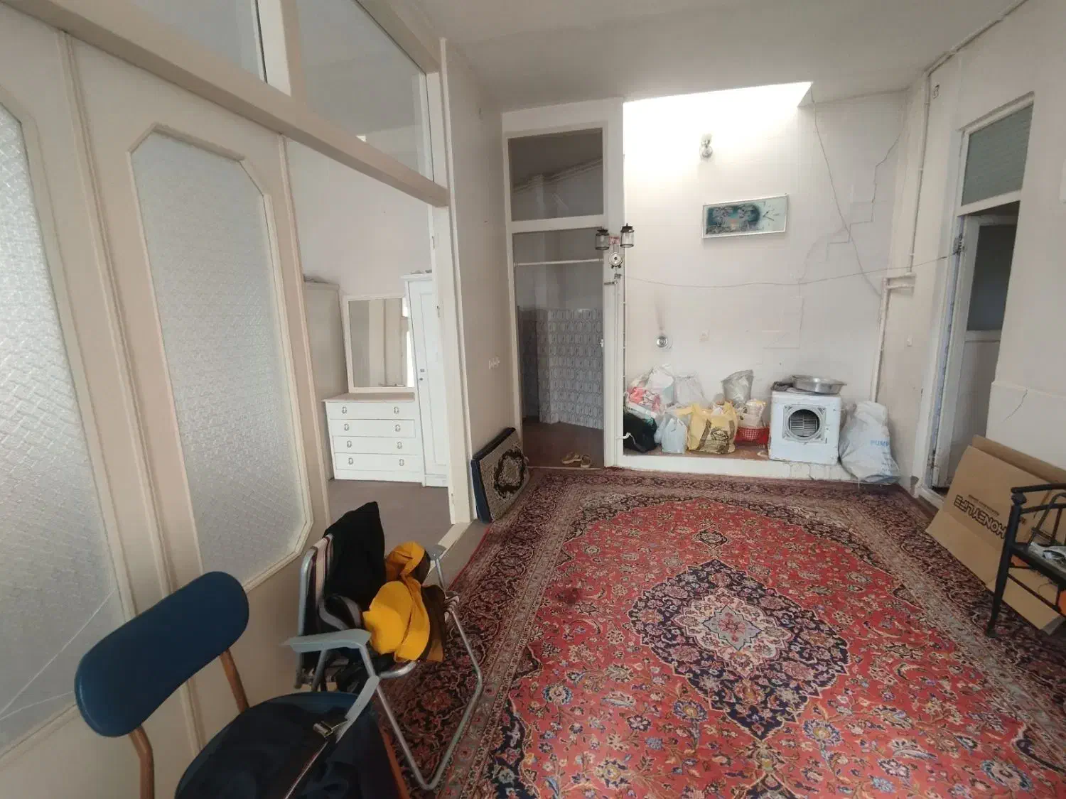 دربست/ خیابان علوی|اجارهٔ خانه و ویلا|کاشان, گریه|دیوار