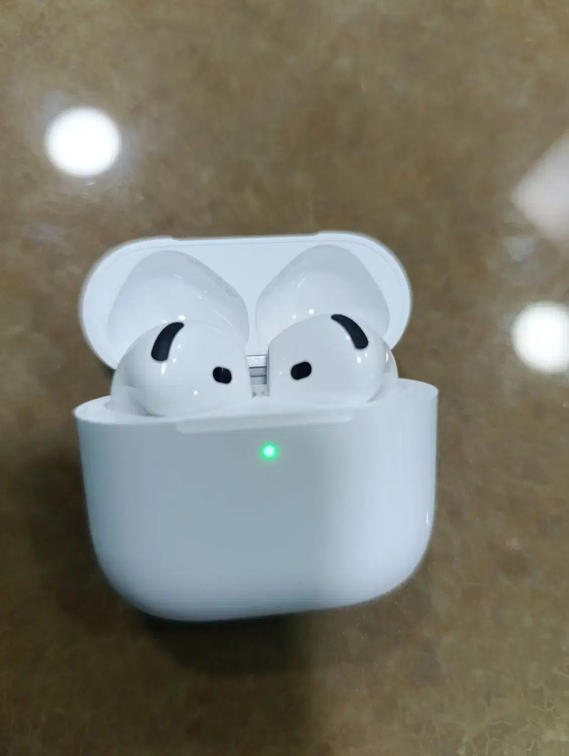 ایرپاد چهار اپل|لوازم جانبی موبایل و تبلت|کاشان, فاز ۱ ناجی آباد|دیوار