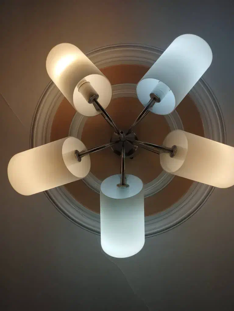 کتابخانه،دراور،لوسترکاملاسالم|لوستر و چراغ آویز|کرج, اصفهانی‌ها|دیوار