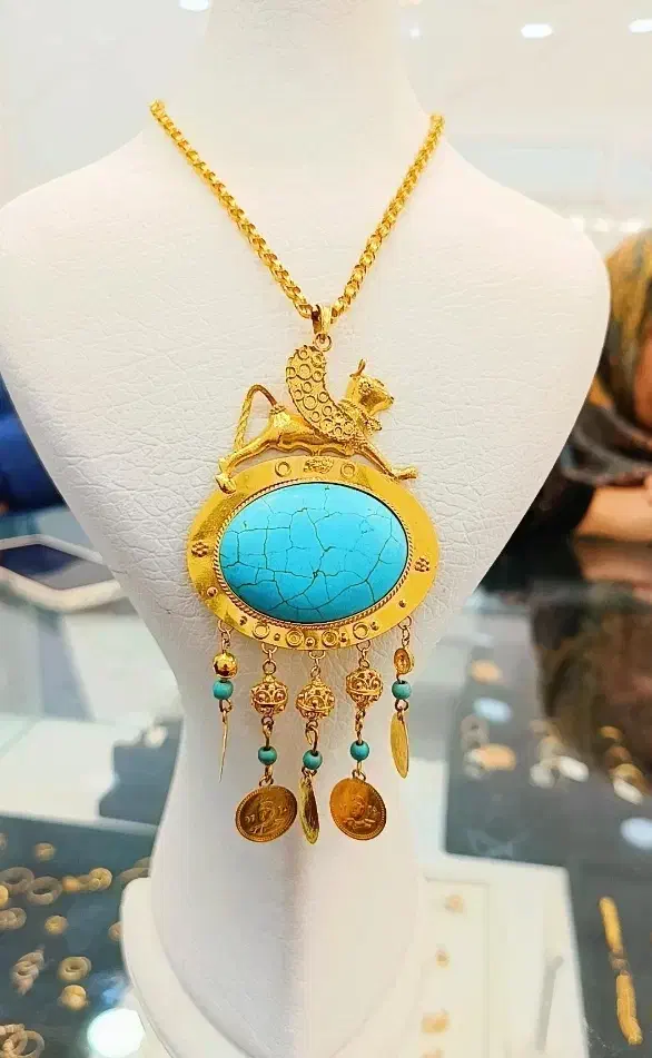 سوزن طلا و سه عدد گردنی قوچ|جواهرات|یاسوج, |دیوار