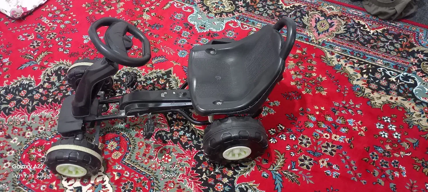 ی ۳ چرخ یک عدد مانیتور  در دزفول|دوچرخه، اسکیت، اسکوتر|دزفول, |دیوار