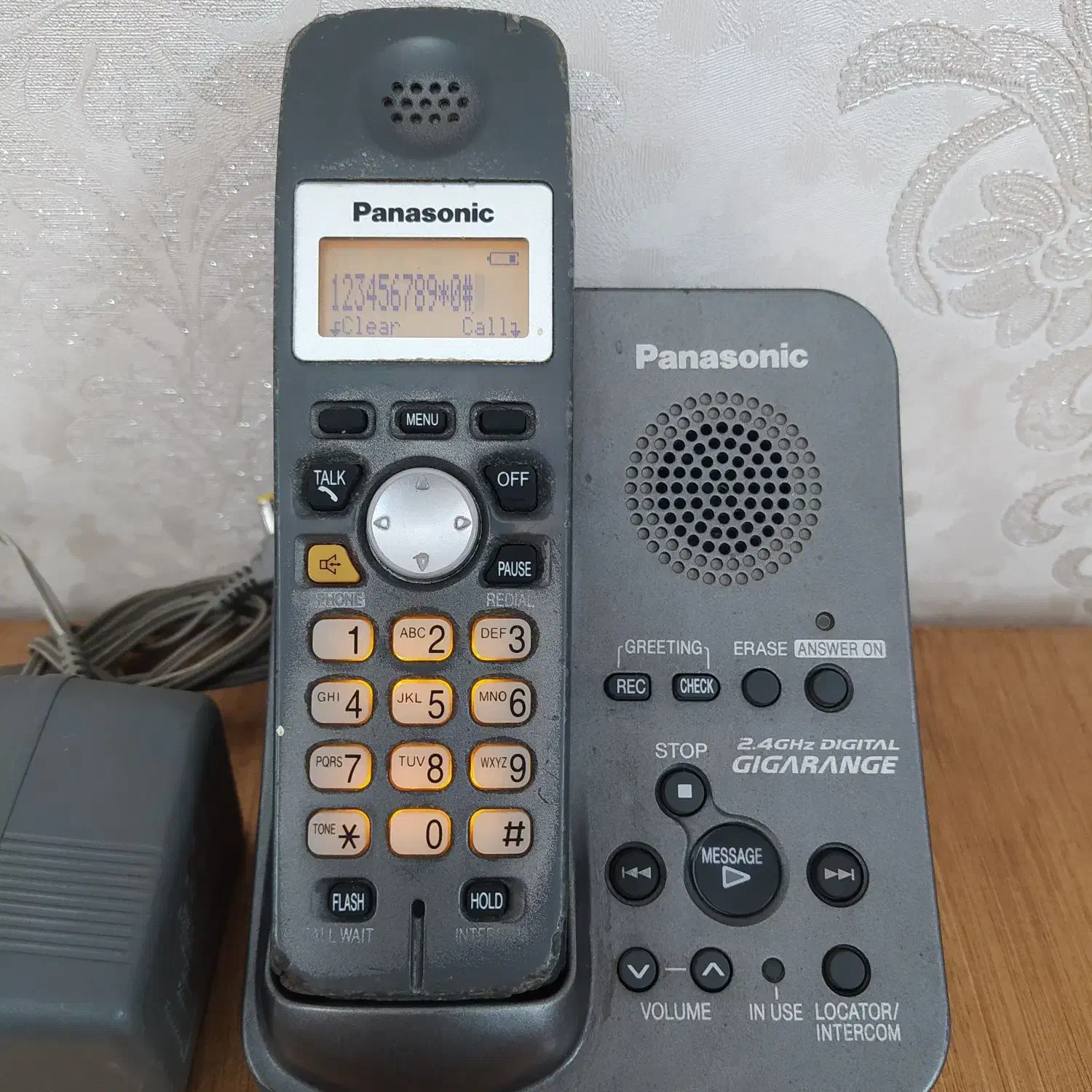 تلفن بیسیم منشی دار پاناسونیک|تلفن رومیزی|پرند, فاز ۲|دیوار