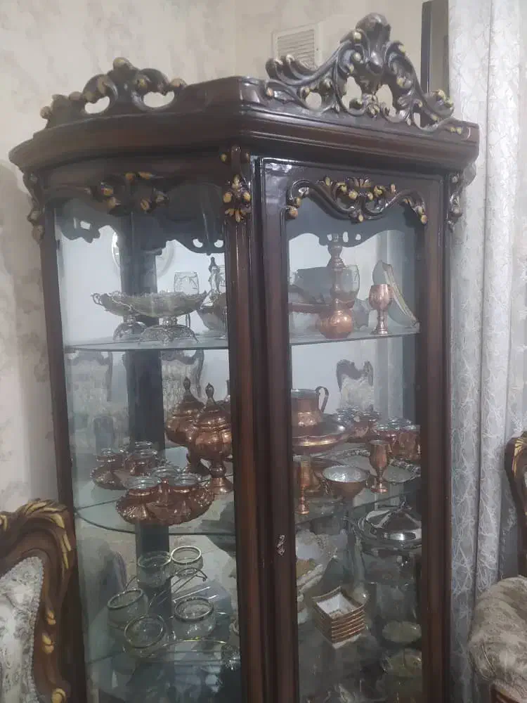 ویترین با چوب محکم و شیشه|بوفه، ویترین، کنسول|بن, |دیوار