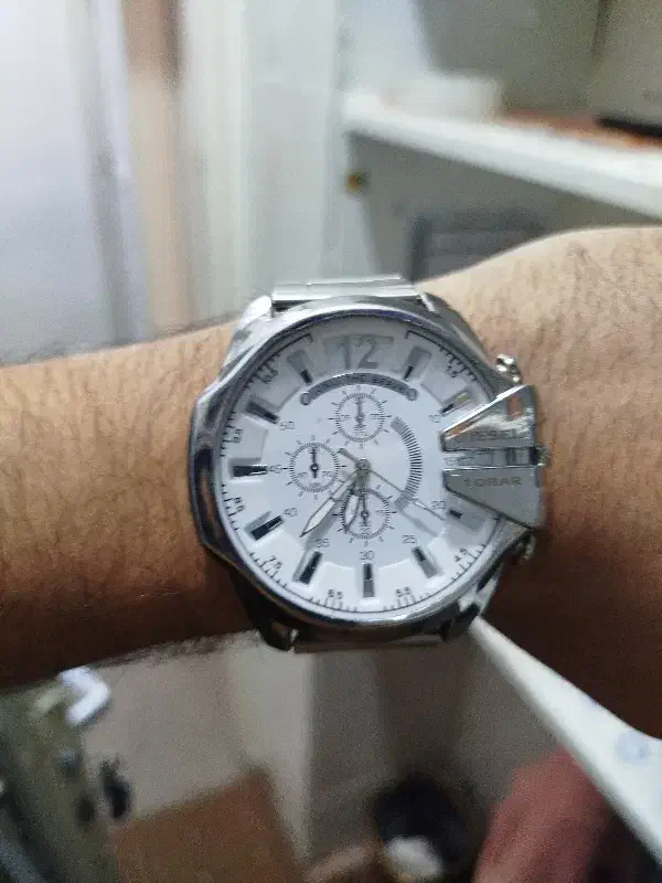 ساعت دیزل|ساعت|نیشابور, خط کاشمر|دیوار