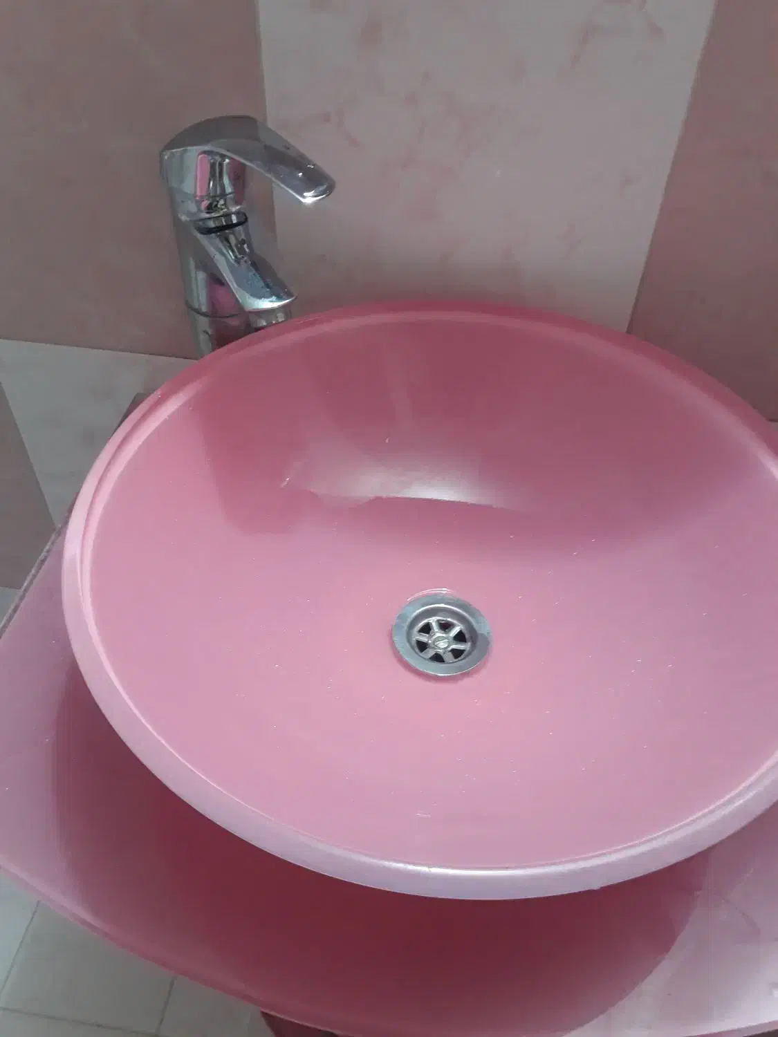 روشویی و شیر اهرمی|لوازم سرویس بهداشتی|اصفهان, برازنده|دیوار