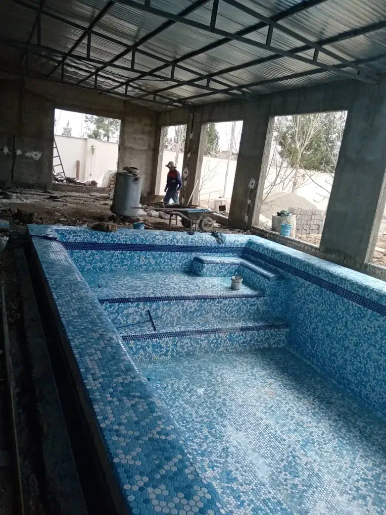 آب بندی استخر و کاشی کاری استخر با ضمانت|خدمات پیشه و مهارت|هشتگرد, شهرک سهیلیه|دیوار