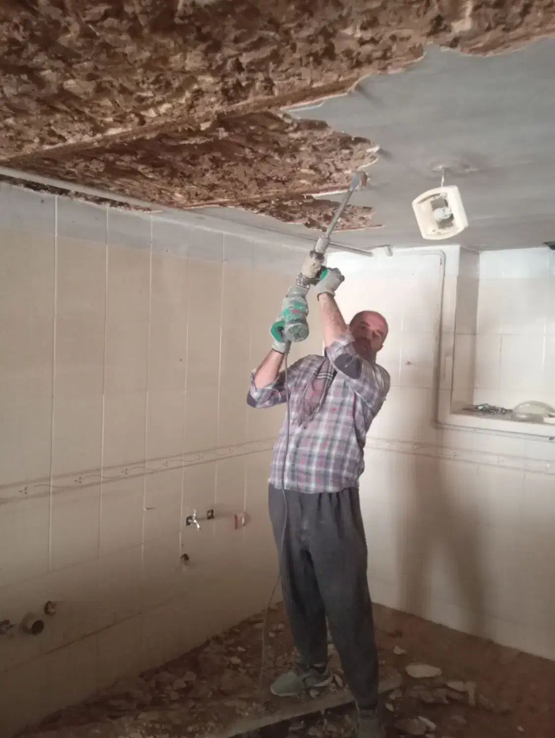 سلام تخریب کاری|خدمات پیشه و مهارت|میان جلگه, |دیوار