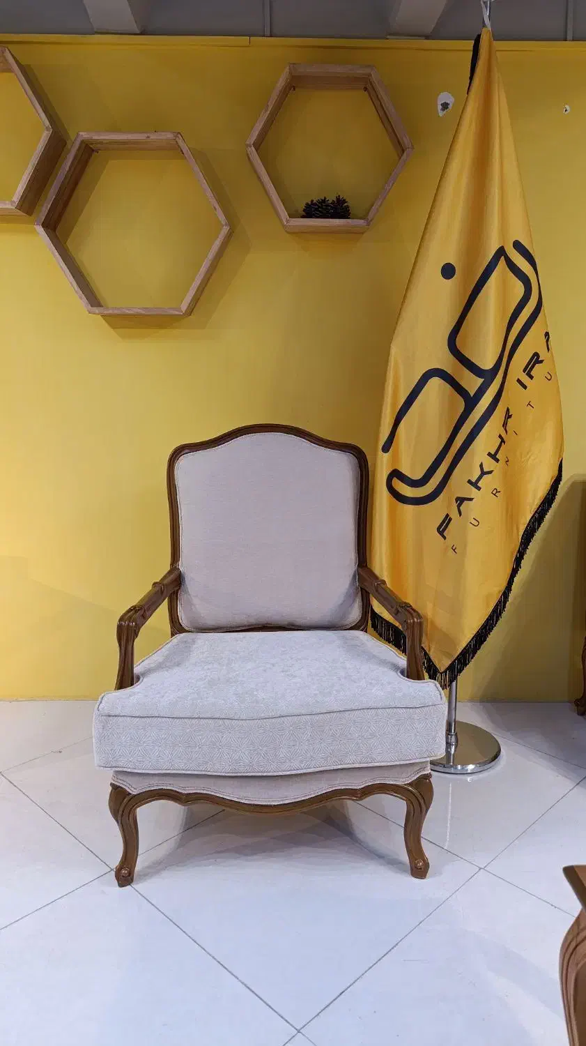 سلطنتی|مبلمان خانگی و میز عسلی|نیشابور, شهرک بهارستان|دیوار