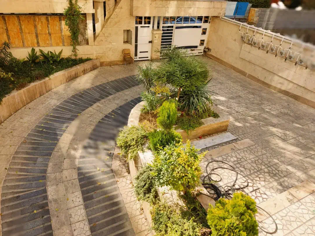 ۸۰ متری دو خوابه فول امکانات زوج جوان