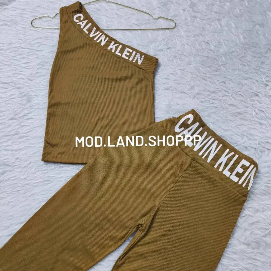 لباس باشگاهی|لباس|نیک شهر, |دیوار