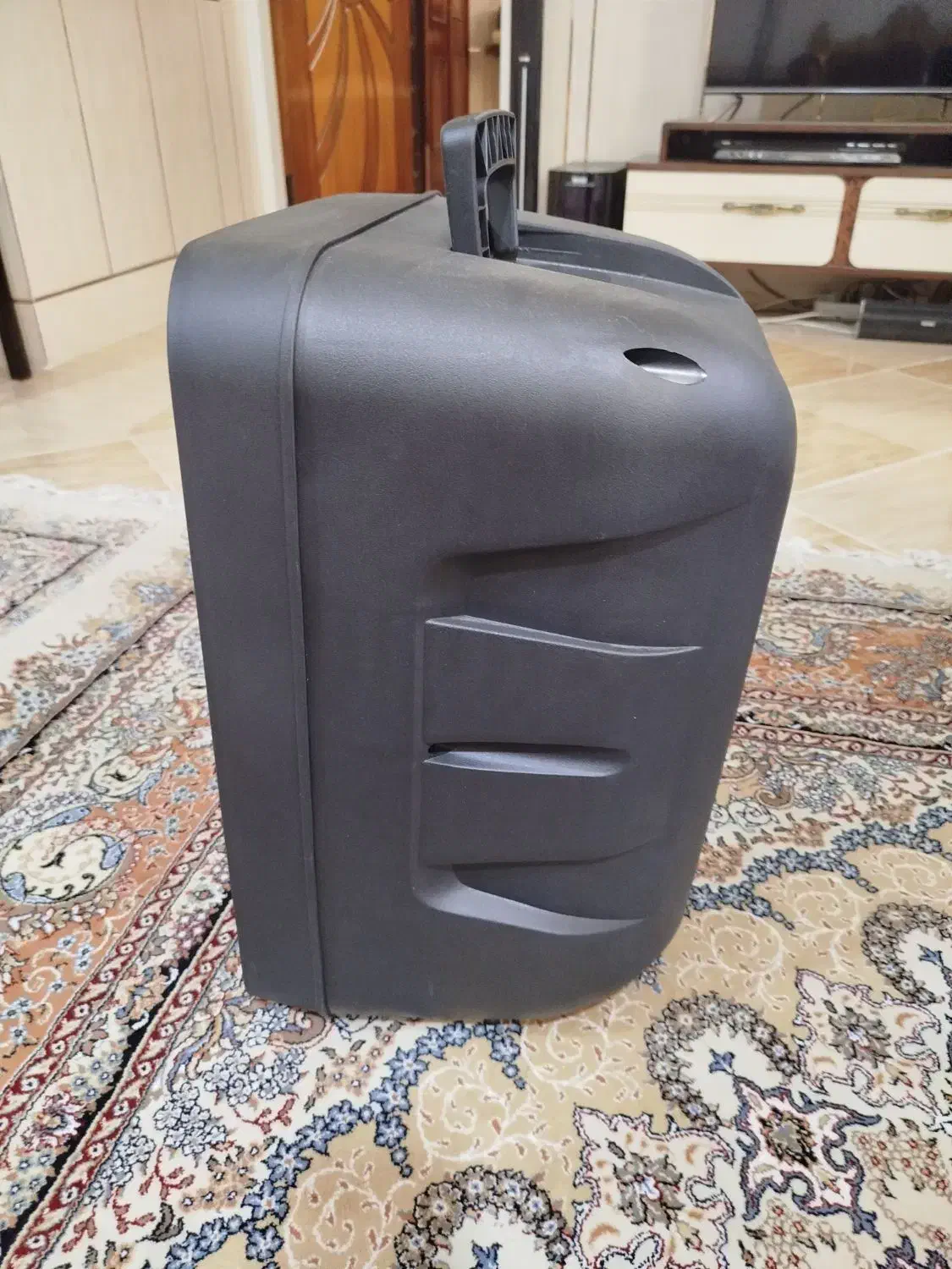 سلام..یک عدد اسپیکر به فروش میرسد|سیستم صوتی خانگی|اصفهان, پروین|دیوار