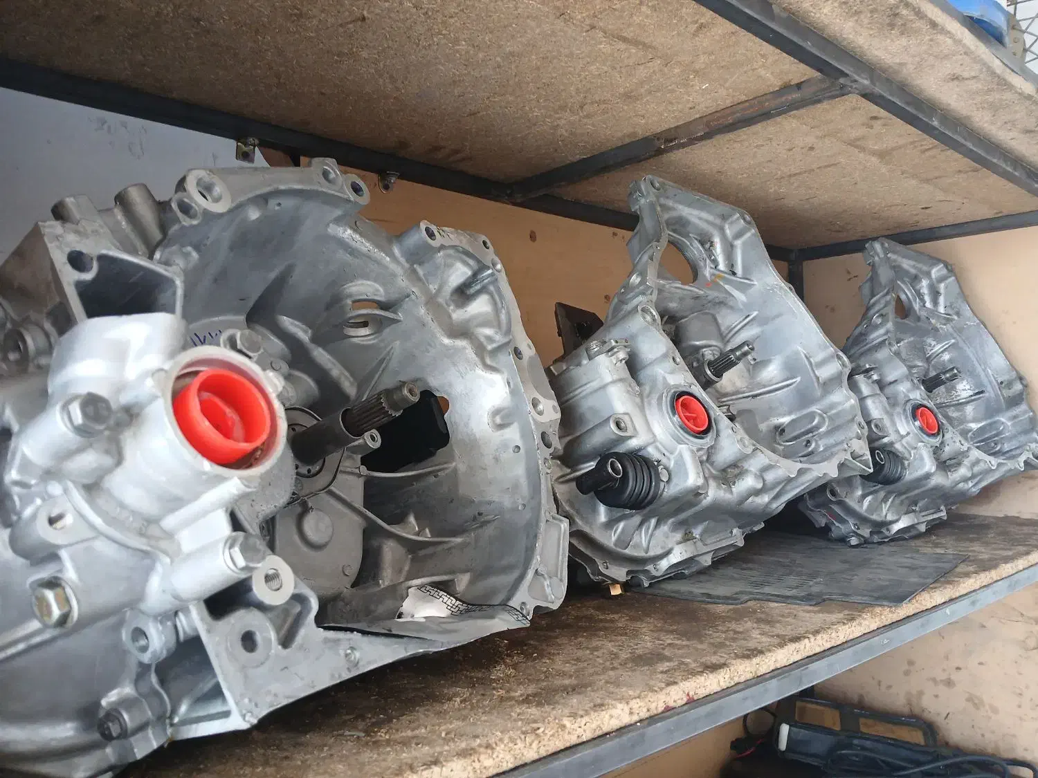 گیربکس پژو.سمند.پراید.ساینا.تیبا|قطعات یدکی و لوازم جانبی|ملایر, |دیوار