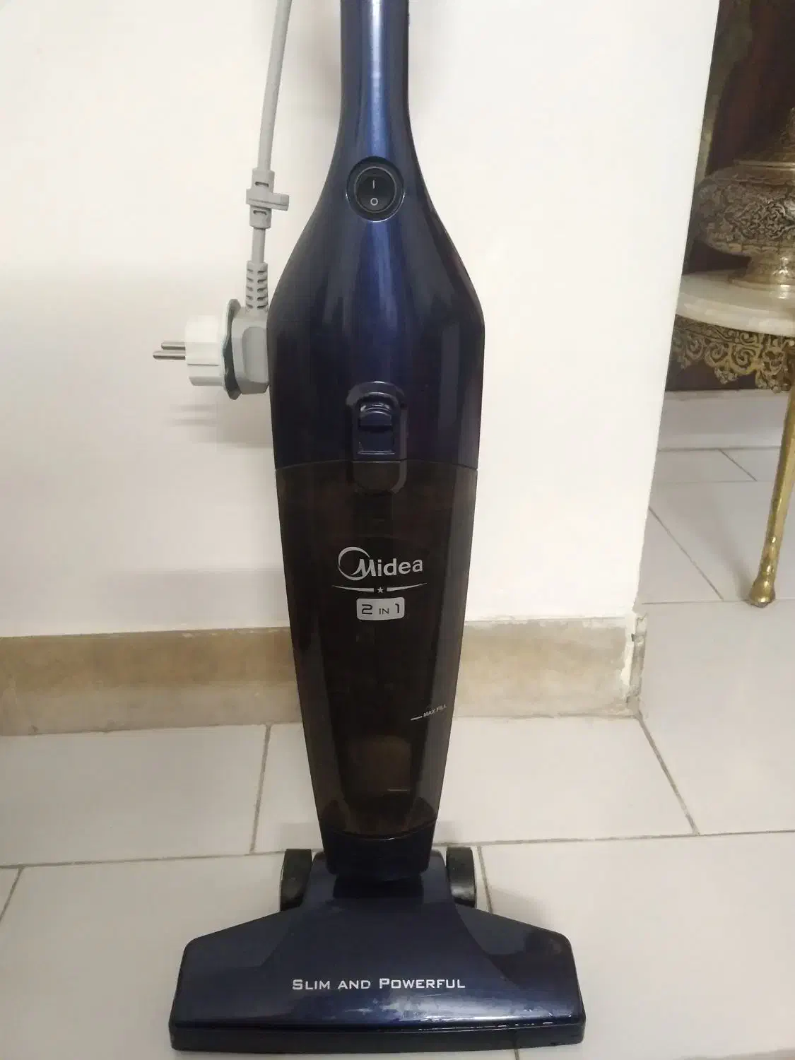 جارو برقیه عصایی midea|جاروبرقی، جارو شارژی، بخارشو|تهران, آذری|دیوار