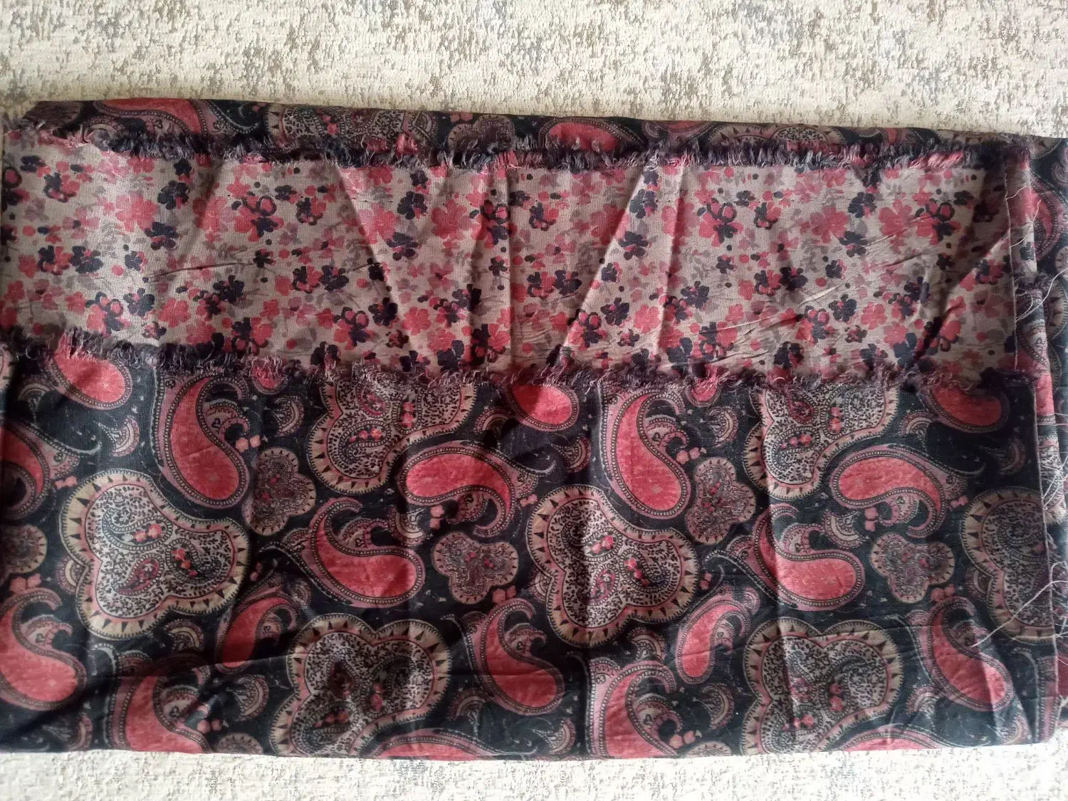 پارچه|لباس|خمین, |دیوار