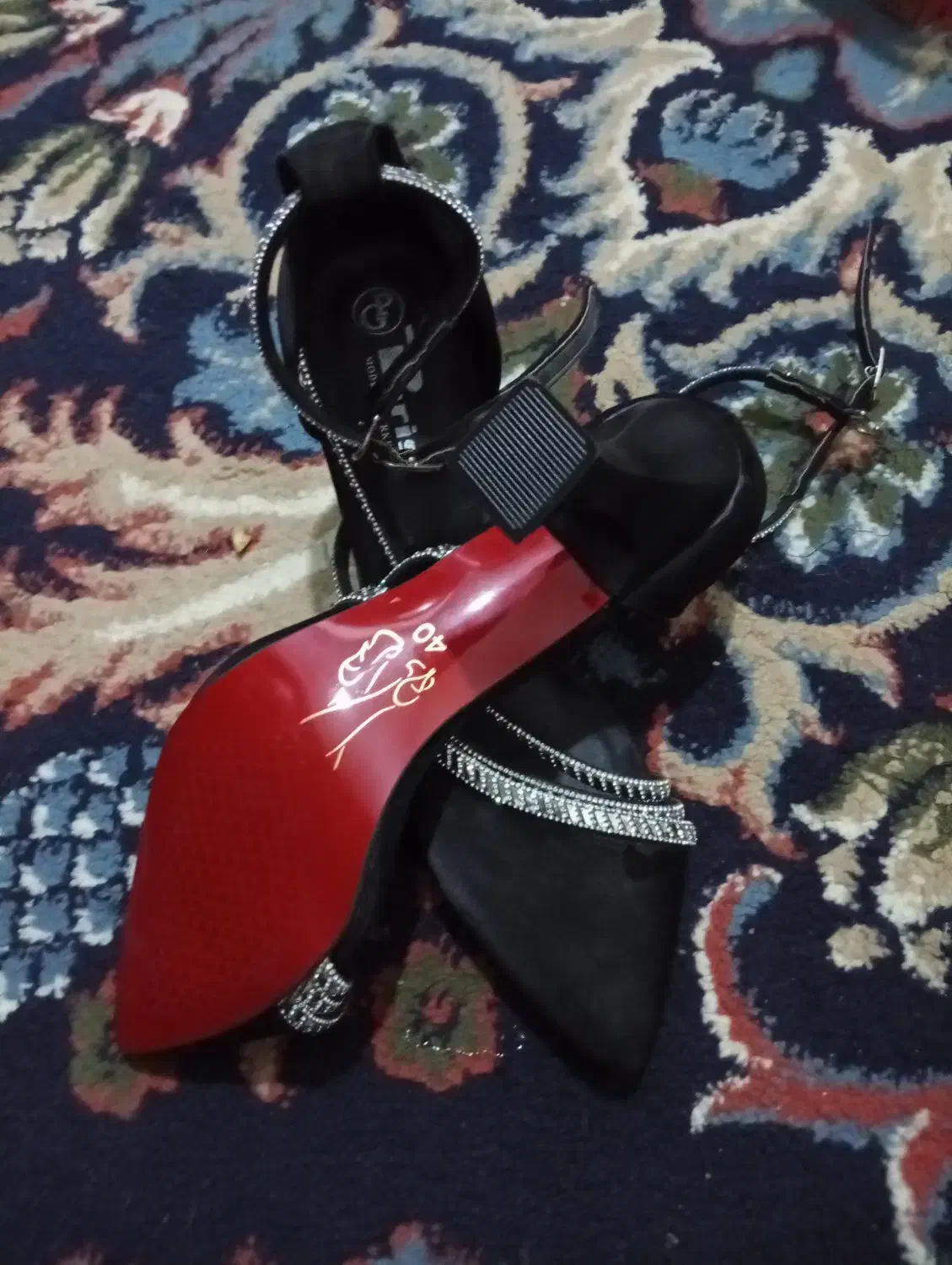 صندل مجلسی|کیف، کفش، کمربند|اصفهان, ارزنان|دیوار