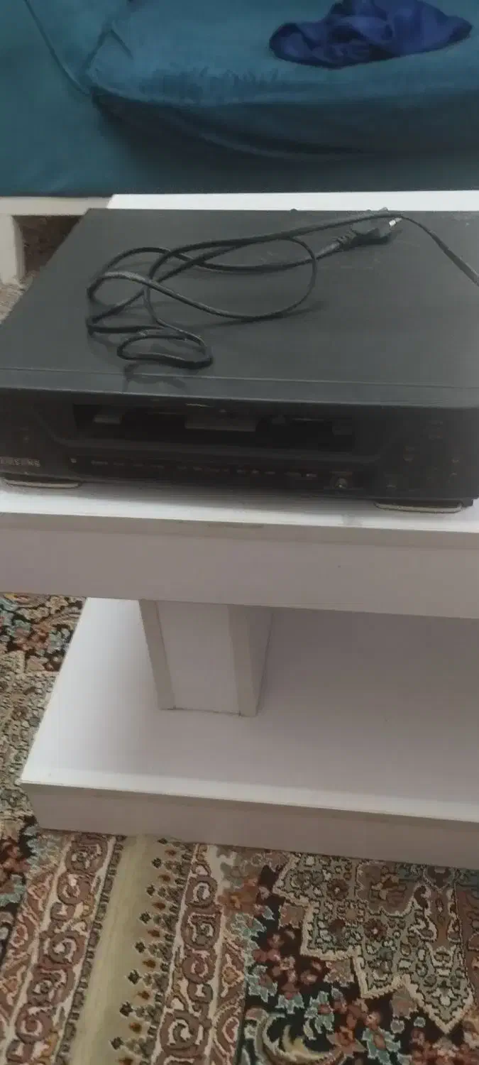 دستگاه ویدیو سامسونگ سالم|پخش‌کننده DVD و ویدیو|رشت, امین الضرب|دیوار