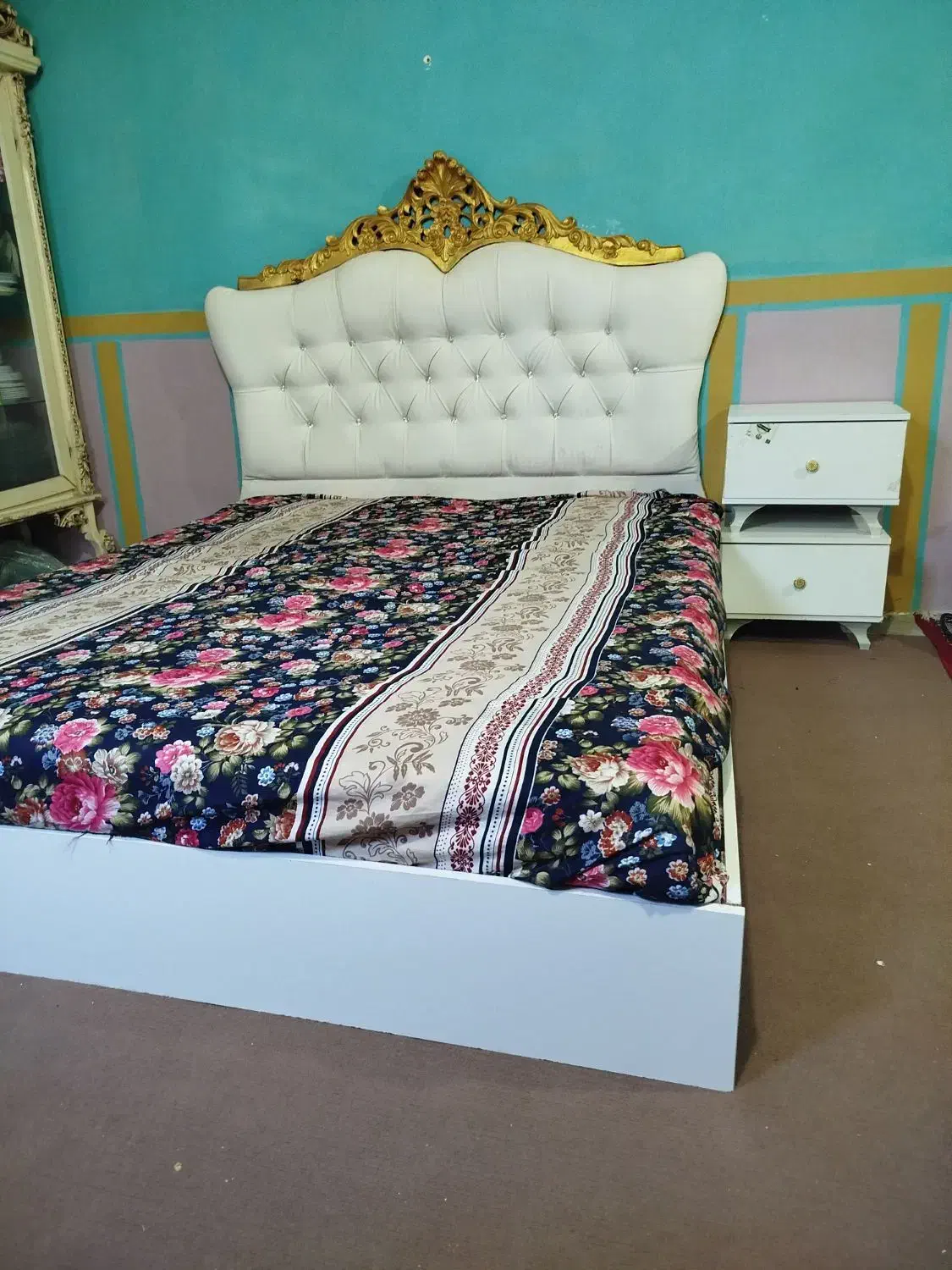 سرویس خواب و میزآرایش|تخت و سرویس خواب|چابهار, |دیوار