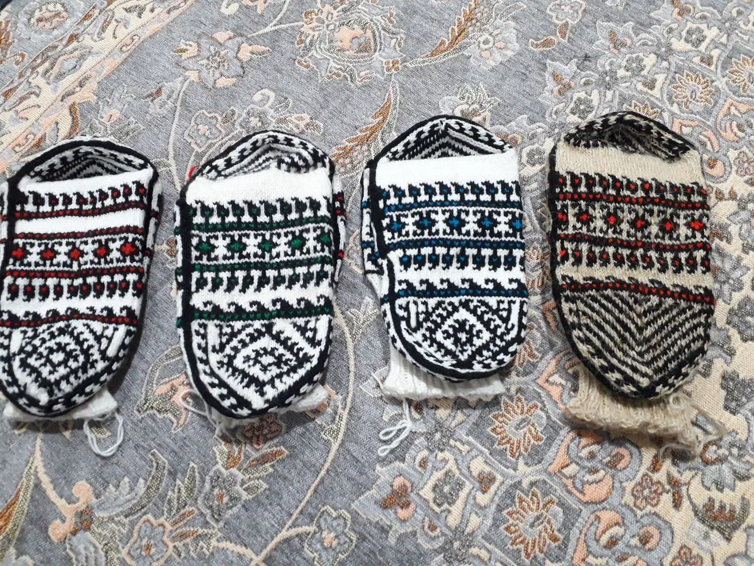 فروش جوراب کاموایی مردانه و یک جفت بن یا پشم|لباس|سقز, |دیوار