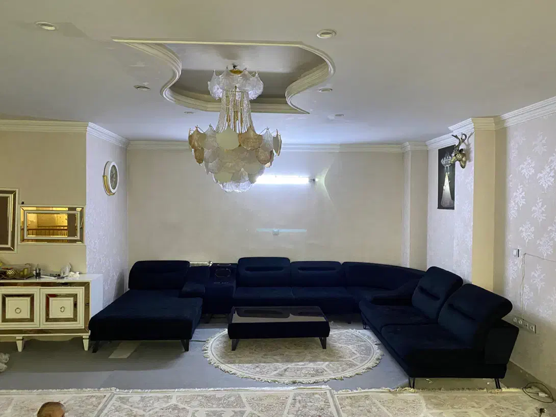 مبل هوشمند (سیستم صوتی و شارژر وایرلس)|مبلمان خانگی و میز عسلی|تهران, جی|دیوار