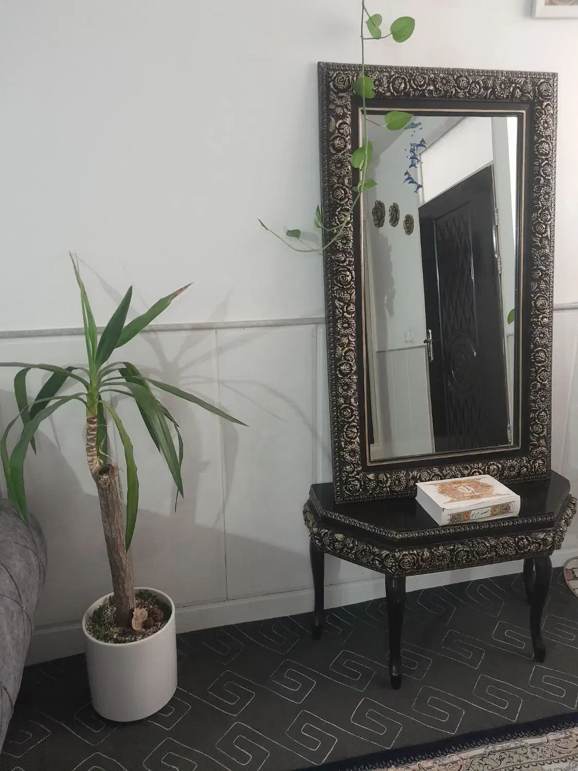 اینه قدی|آینه|قم, شهر قائم|دیوار