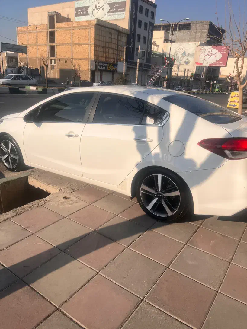 سراتو مدل ۲۰۱۷|خودرو سواری و وانت|کرج, فاز ۱ مهرشهر|دیوار