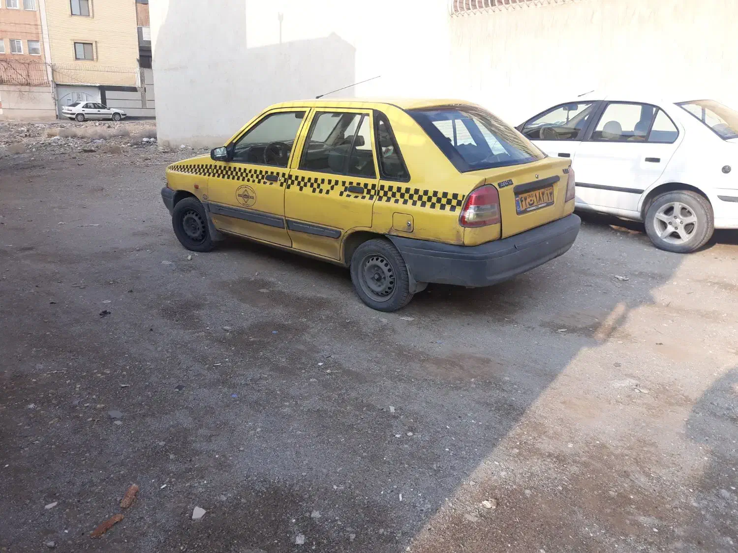 تاکسی پراید۱۴۱ مدل ۸۶|خودرو سواری و وانت|اصفهان, شهرک زاینده رود|دیوار