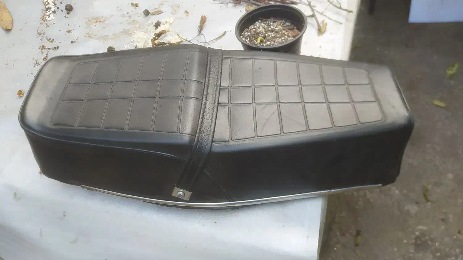 زین نو|قطعات یدکی و لوازم جانبی|لاهیجان, لیالستان|دیوار