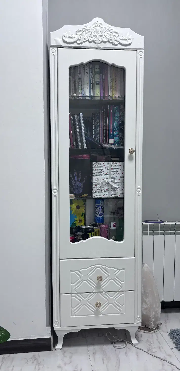 دراور،کتابخانه،|کتابخانه، شلف، قفسه‌های دیواری|کرج, شهرک نهال و بذر|دیوار