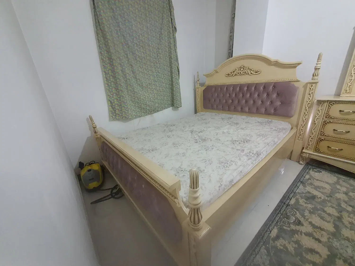 تختواب دونفره سالم ۱۶۰*۲۰۰|تخت و سرویس خواب|گلستان (تهران), |دیوار